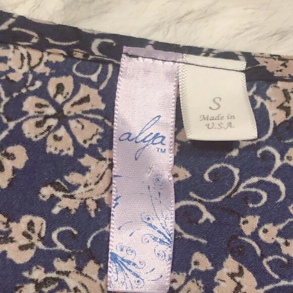 Alya Bohemian Pattern Paisley Blouse - Picture 5 of 7